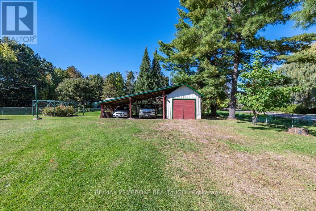 41 Centre Street W, Petawawa, Ontario  K8A 7E8 - Photo 42 - X13834228