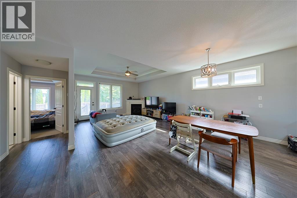 229 Meadowlark Lane, Sarnia, Ontario  N7S 0B6 - Photo 6 - 26023706