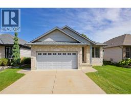 229 MEADOWLARK LANE, Sarnia, Ontario