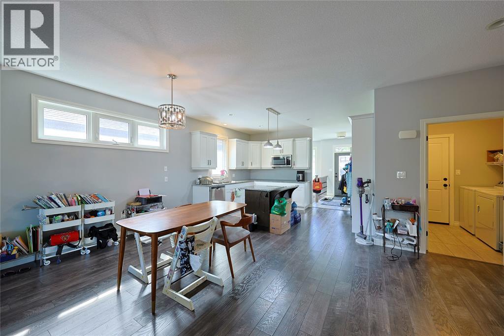 229 Meadowlark Lane, Sarnia, Ontario  N7S 0B6 - Photo 3 - 26023706