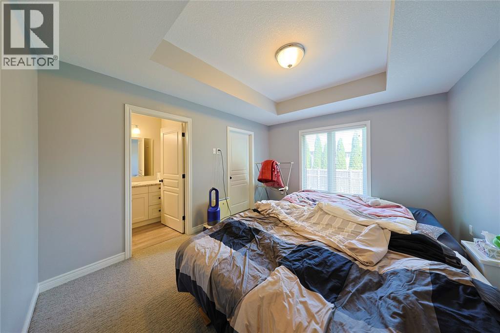 229 Meadowlark Lane, Sarnia, Ontario  N7S 0B6 - Photo 7 - 26023706