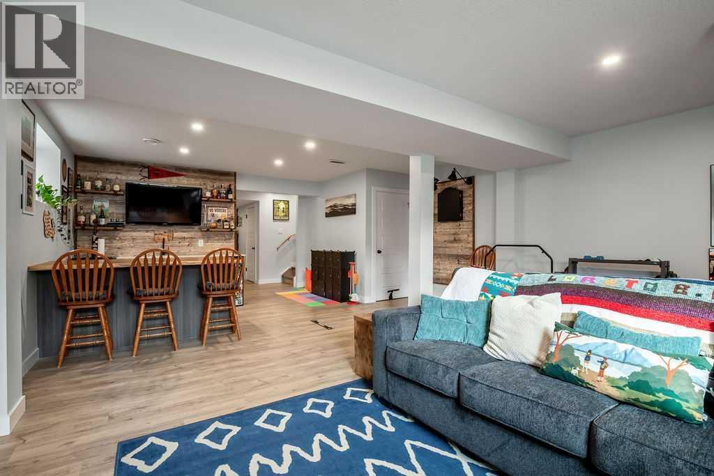 23 Drake Landing Boulevard, Okotoks, Alberta  T1S 0P8 - Photo 24 - A2347810