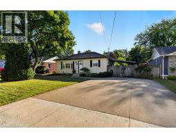 416 BARTLETT Avenue, grimsby, Ontario