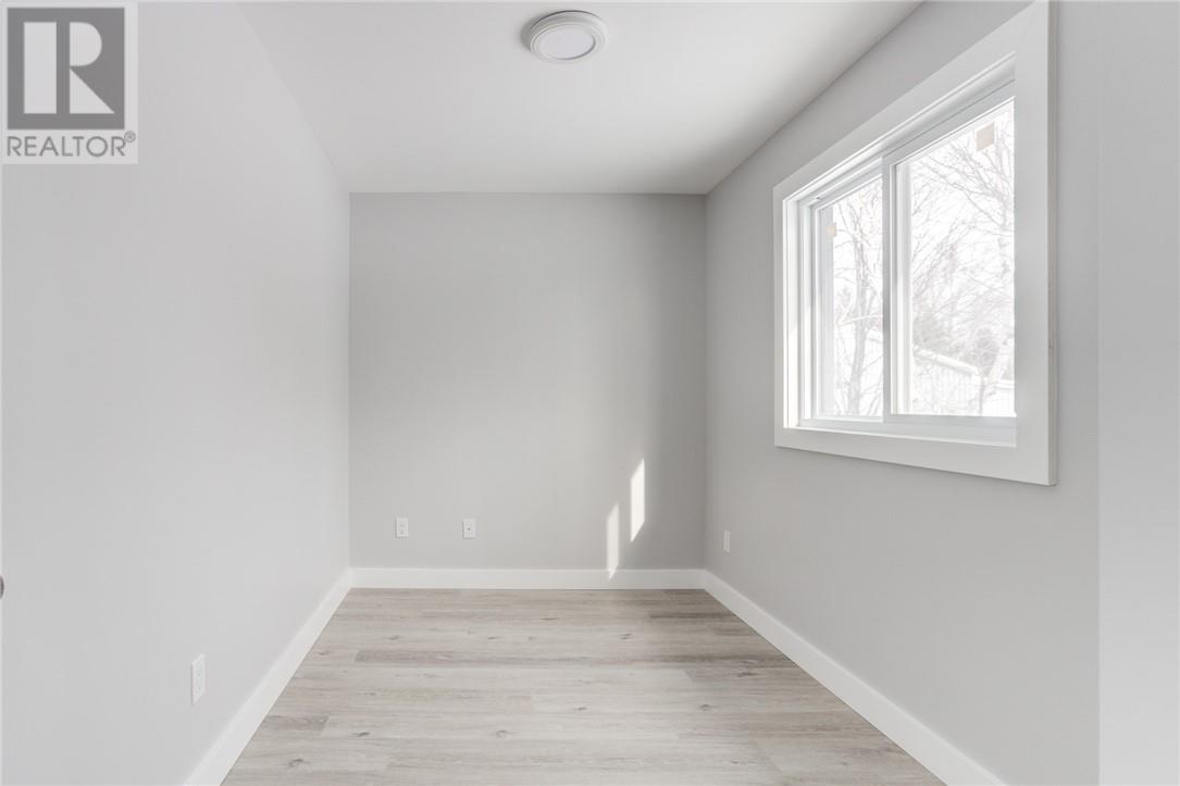 2165 Falconbridge, Garson, Ontario  P3L 1M2 - Photo 3 - 2130634