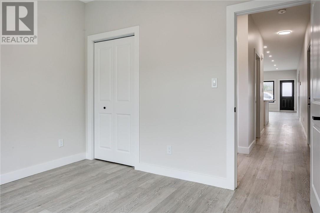 105 Notre Dame Street, Azilda, Ontario  P0M 1B0 - Photo 11 - 2130630