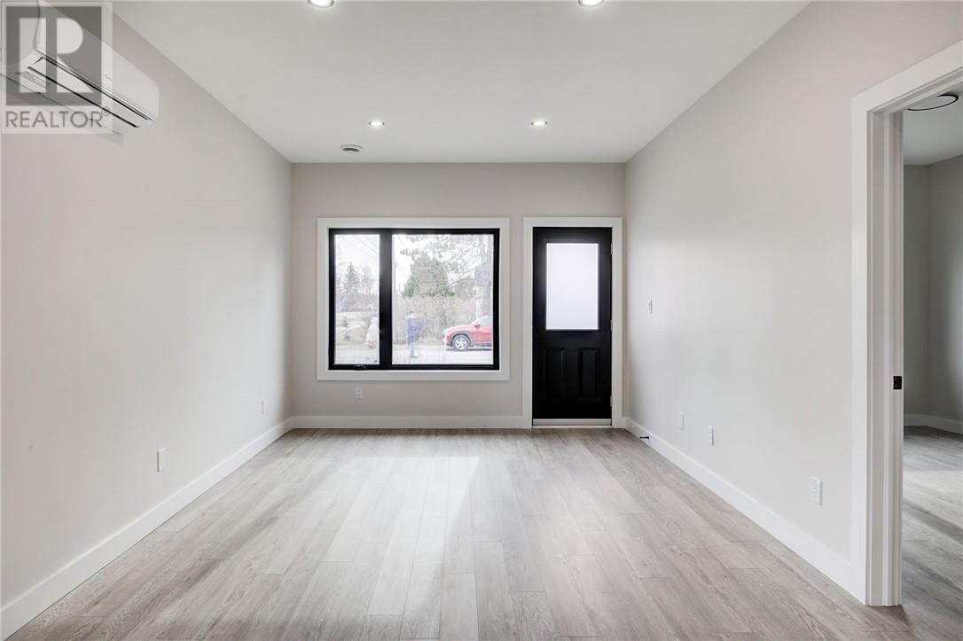 105 Notre Dame Street, Azilda, Ontario  P0M 1B0 - Photo 4 - 2130630