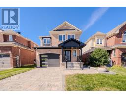 28 VERSAILLES CRESCENT, Barrie, Ontario