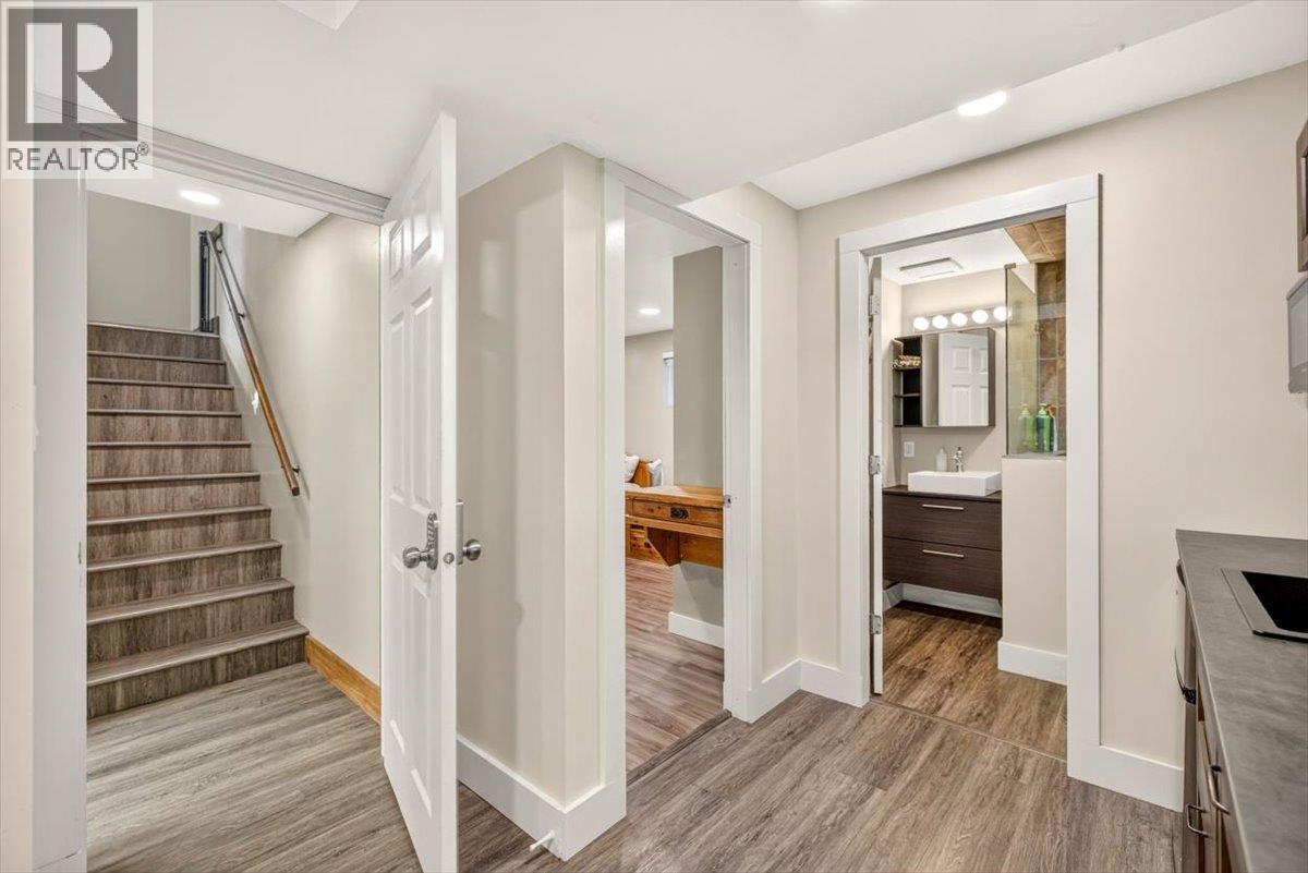 36 Mt Trinity Avenue, Fernie, British Columbia  V0B 1M3 - Photo 44 - 10402017