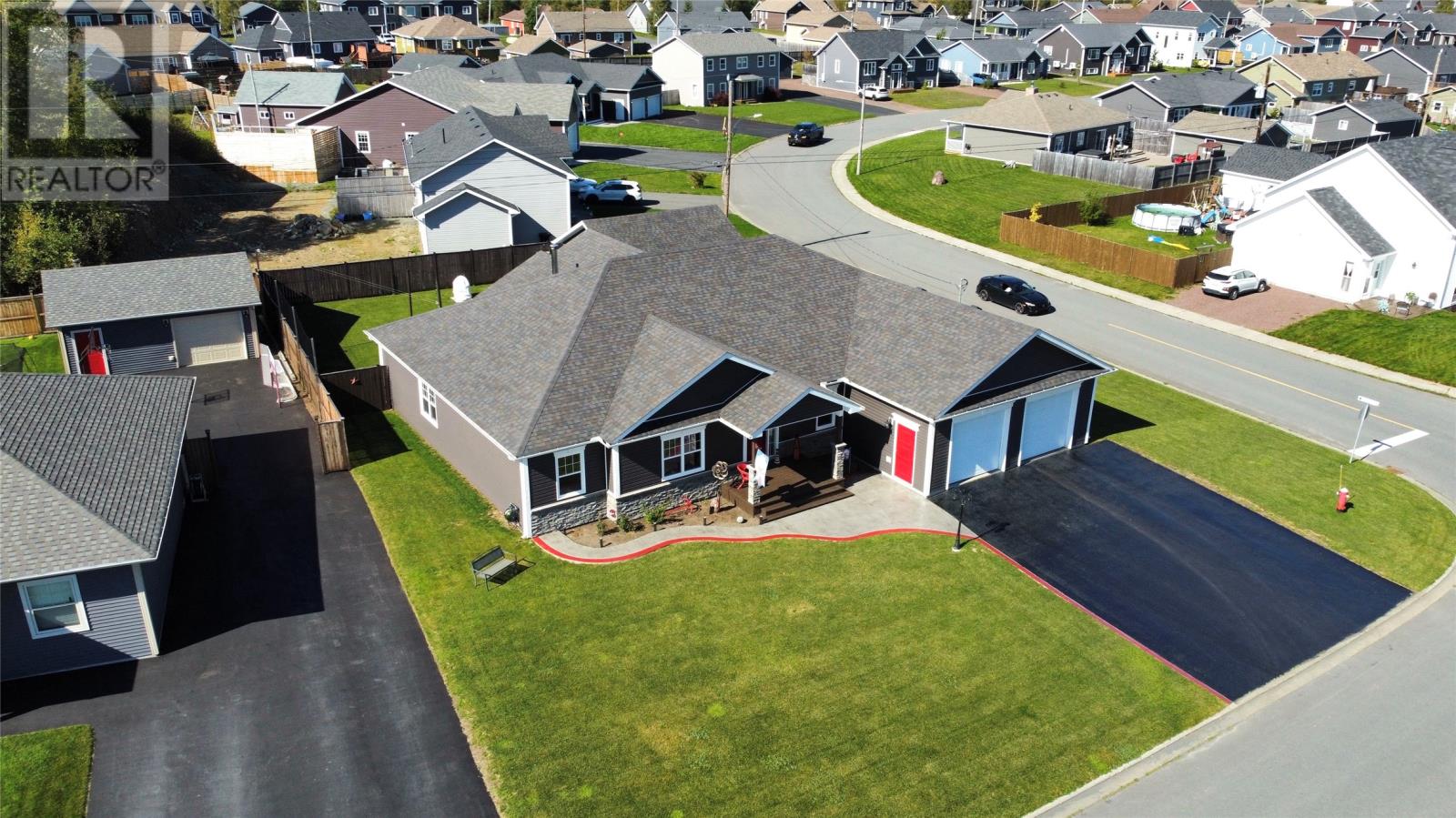 8 Ivanys Road, Grand Falls-Windsor, Newfoundland & Labrador