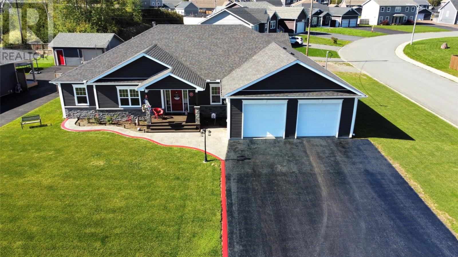 8 Ivanys Road, Grand Falls-Windsor — photo 3