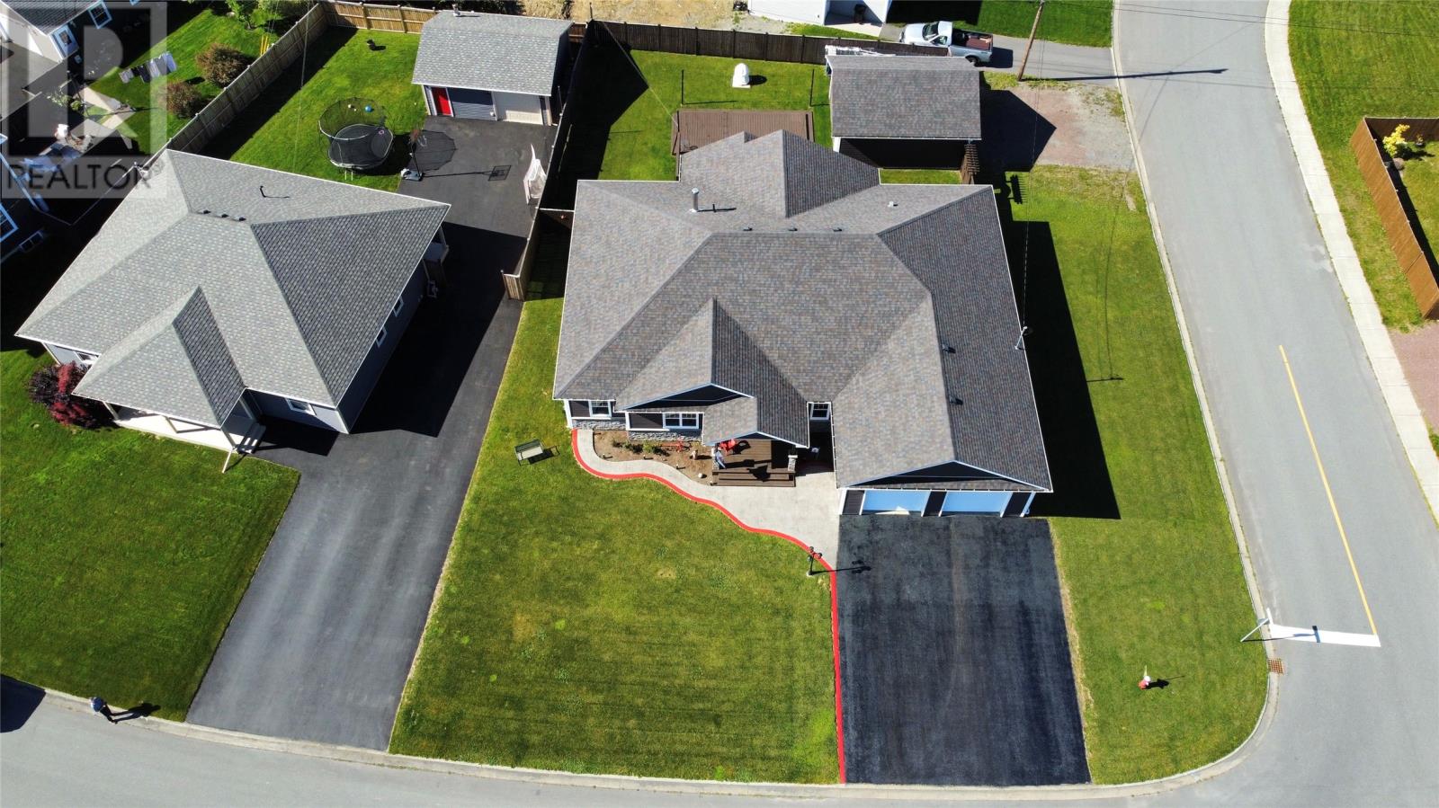 8 Ivanys Road, Grand Falls-Windsor — photo 2