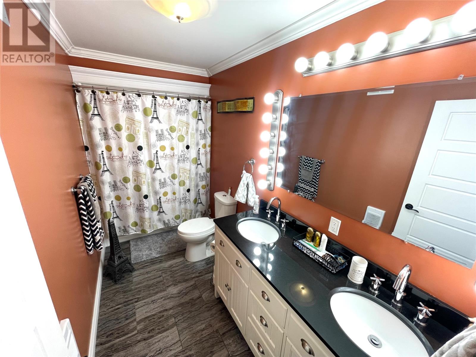 8 Ivanys Road, Grand Falls-Windsor — photo 45