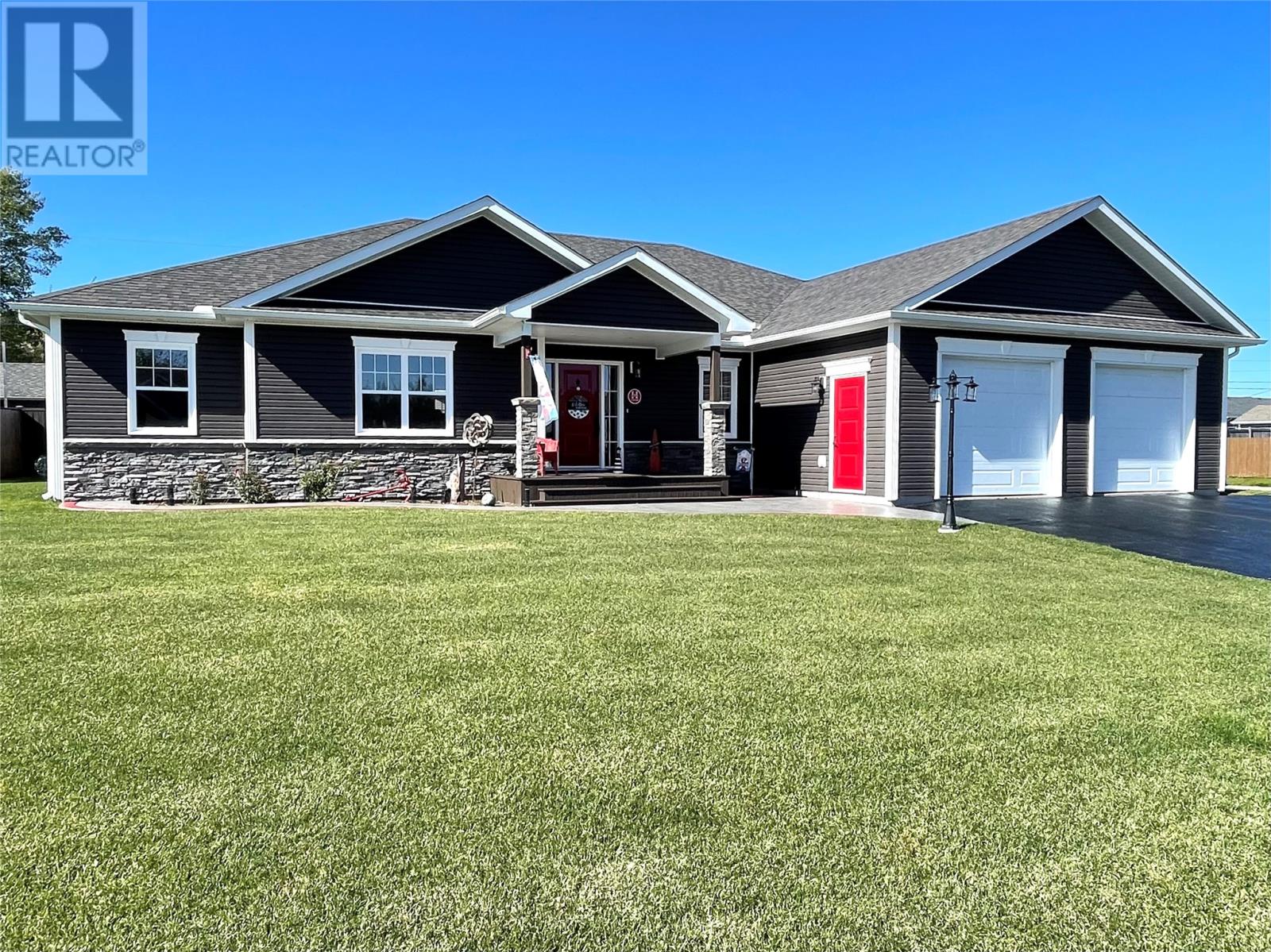 8 Ivanys Road, Grand Falls-Windsor — photo 6