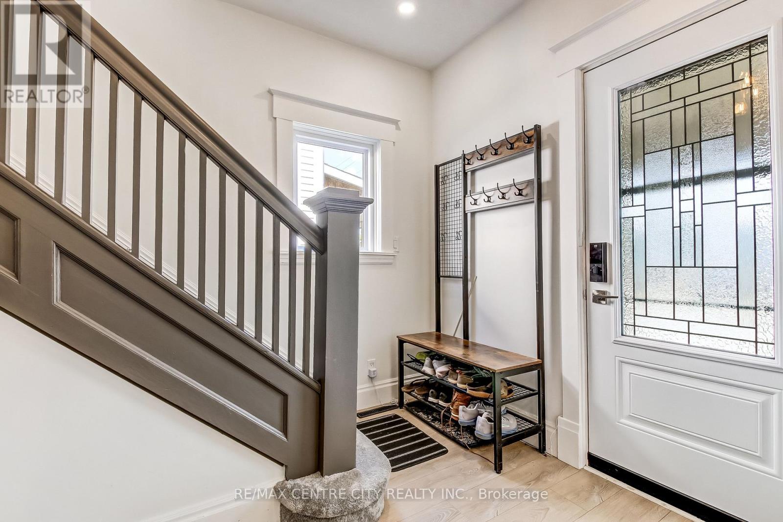 71 Wilson Avenue, St. Thomas, Ontario  N5R 3R1 - Photo 3 - X13834952