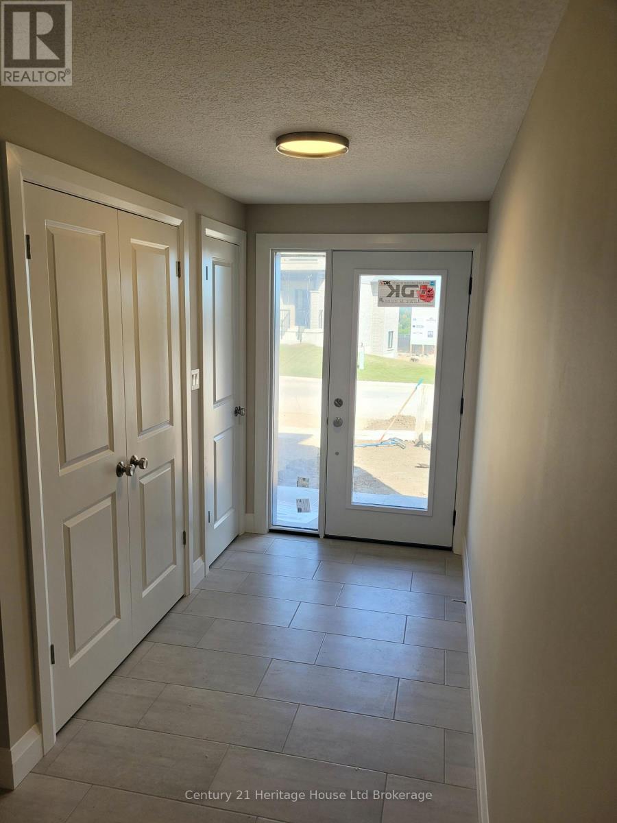 304 Kading Crescent, Woodstock, Ontario  N4S 0G6 - Photo 6 - X13006190
