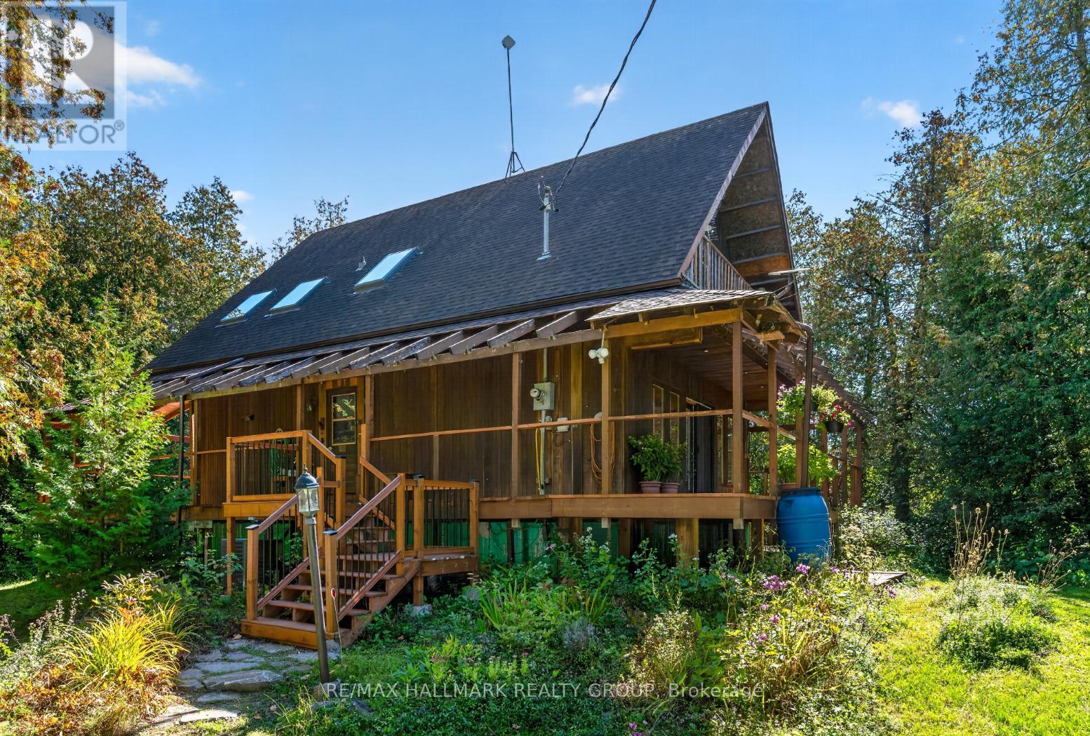 7524 FLEWELLYN ROAD, Ottawa, Ontario