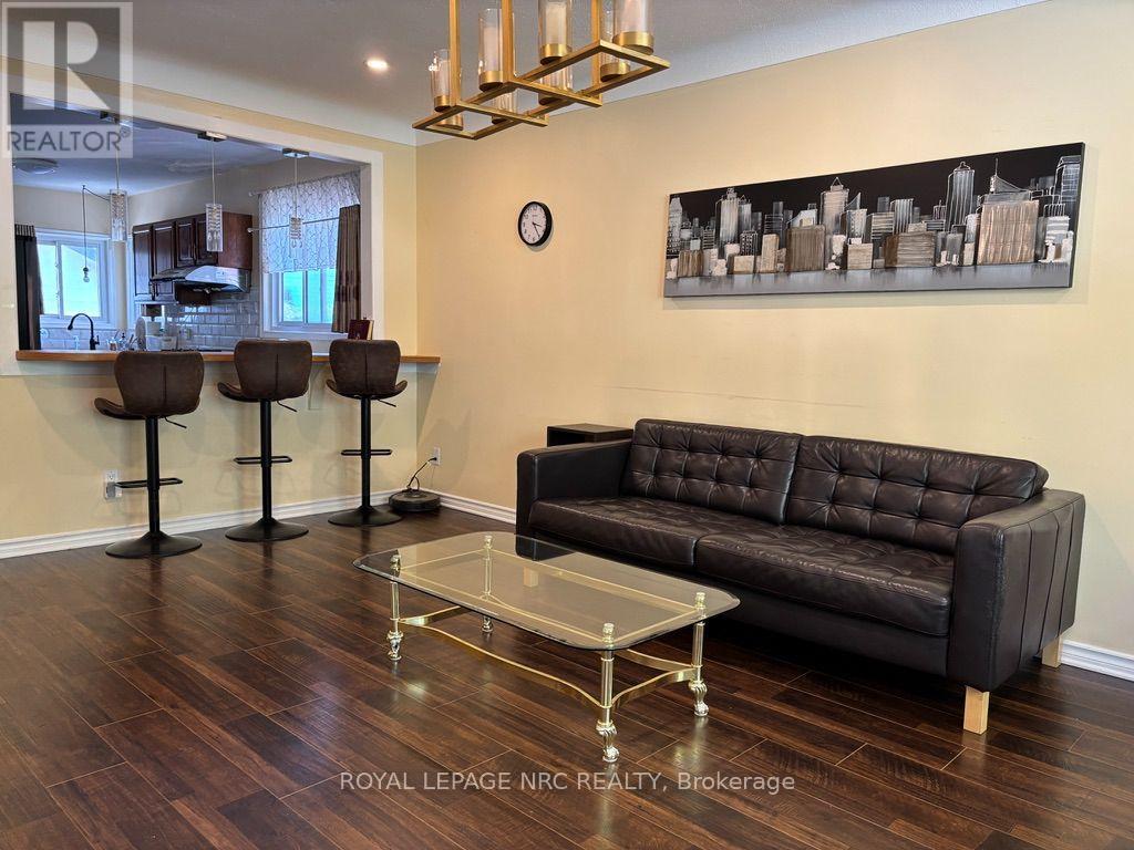 11 Rebecca Street, St. Catharines, Ontario  L2S 2G7 - Photo 4 - X13835202