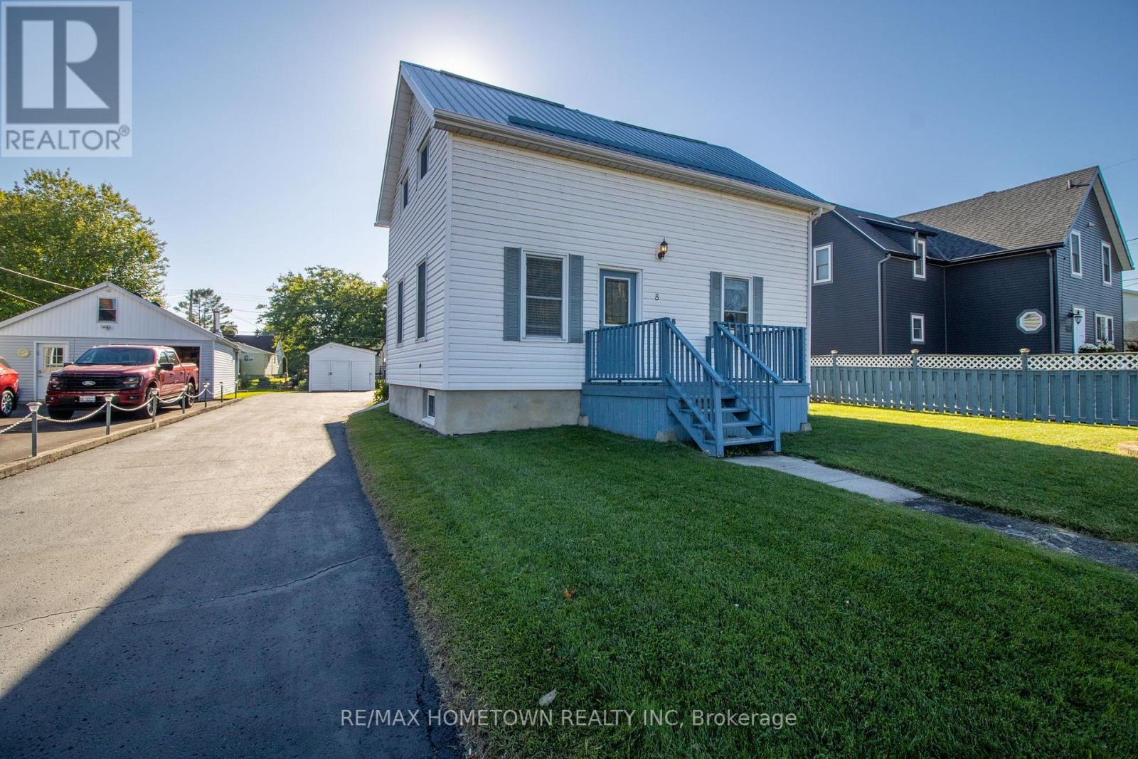 8 Brouse Drive E, South Dundas, Ontario  K0E 1K0 - Photo 2 - X13835130