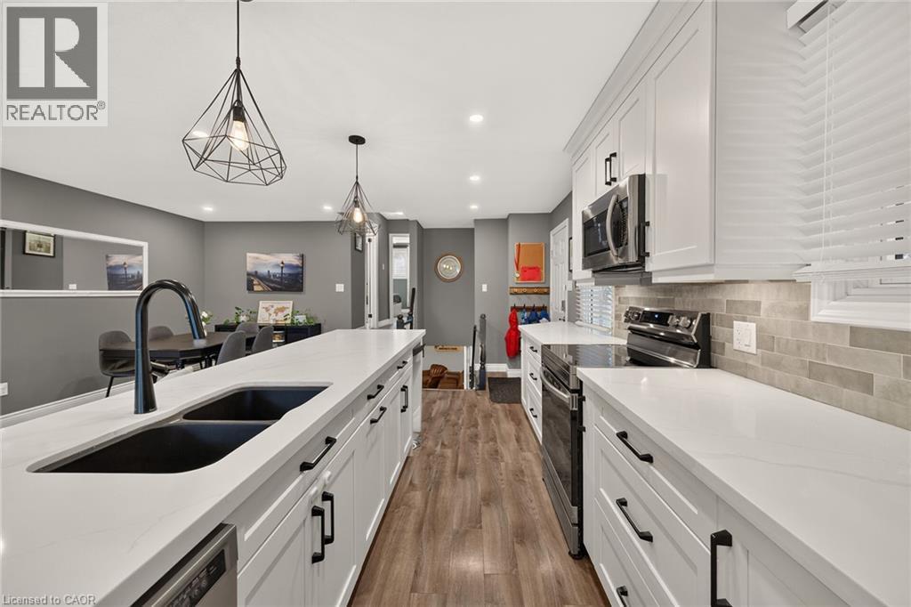 2 Adler Avenue, Hamilton, Ontario  L8W 3C3 - Photo 4 - 40867037