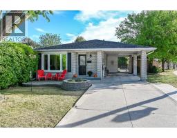2 ADLER Avenue, Hamilton, Ontario
