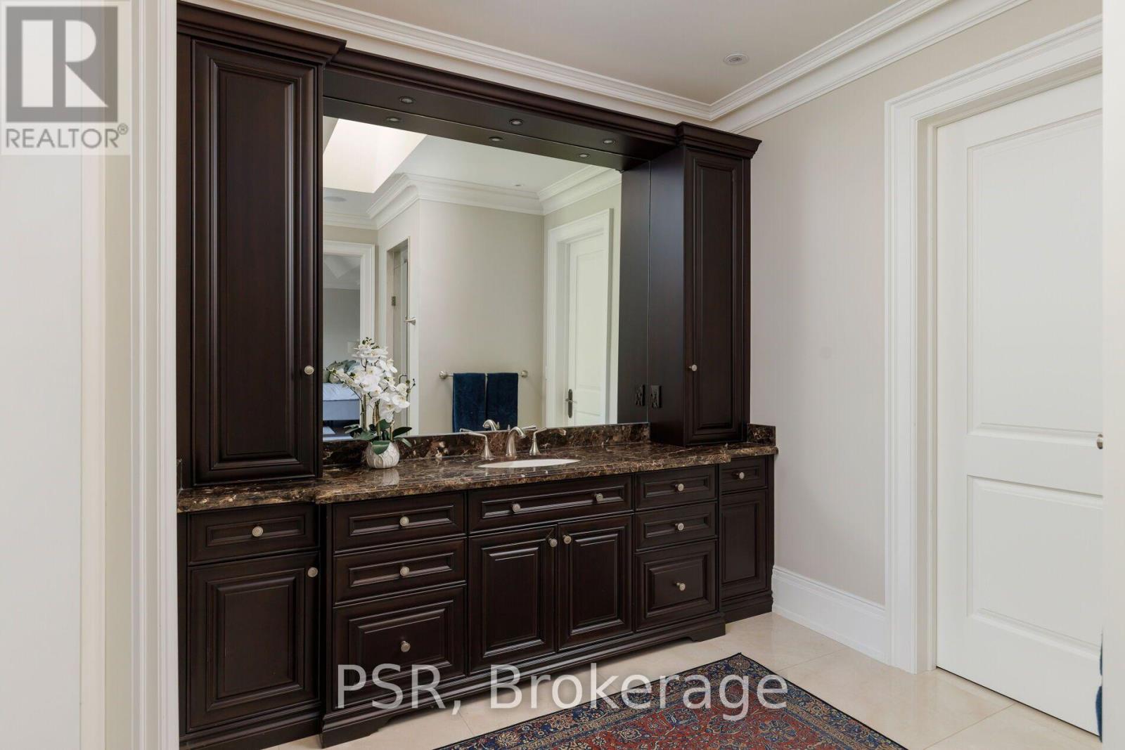 94 Munro Boulevard, Toronto, Ontario  M2P 1C4 - Photo 24 - C13835204
