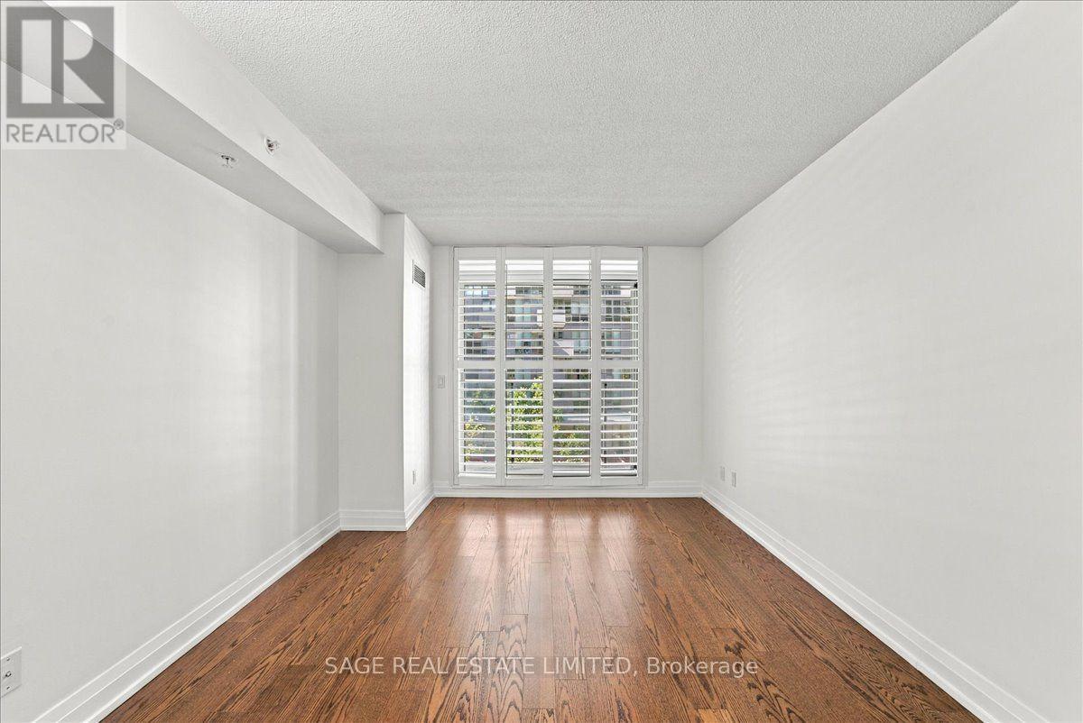W204 - 565 Wilsom Avenue, Toronto (Clanton Park), Ontario  M3H 0C6 - Photo 11 - C13835214