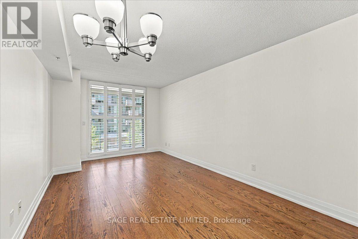 W204 - 565 Wilsom Avenue, Toronto (Clanton Park), Ontario  M3H 0C6 - Photo 12 - C13835214