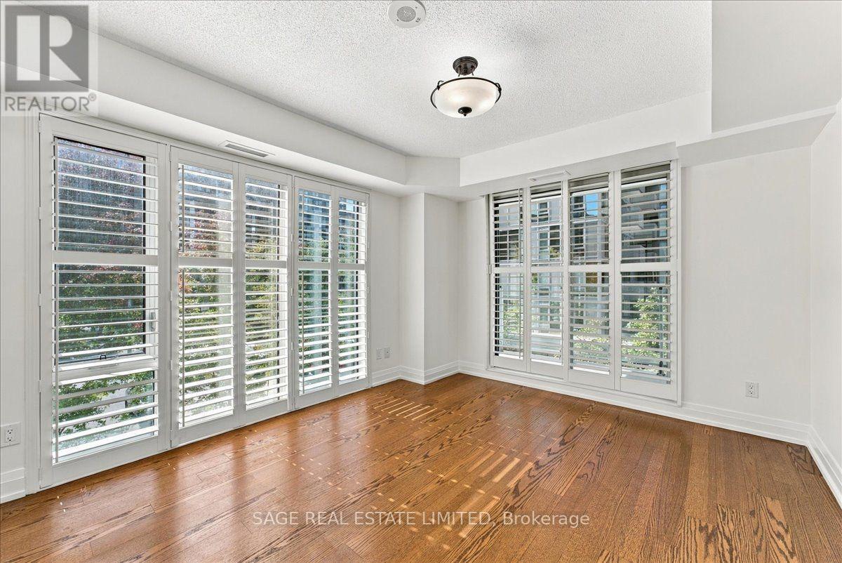 W204 - 565 Wilsom Avenue, Toronto (Clanton Park), Ontario  M3H 0C6 - Photo 17 - C13835214