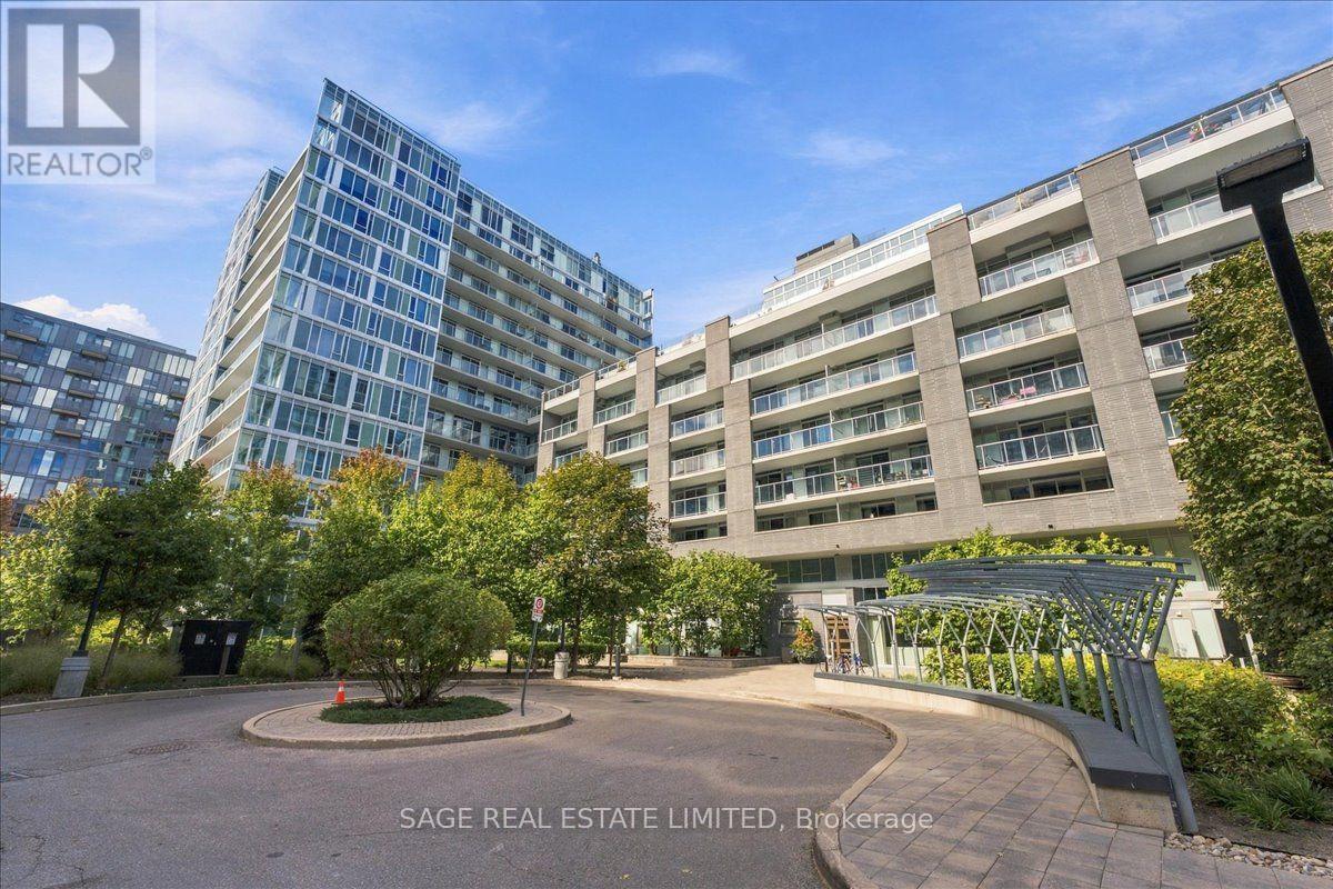 W204 - 565 Wilsom Avenue, Toronto (Clanton Park), Ontario  M3H 0C6 - Photo 2 - C13835214
