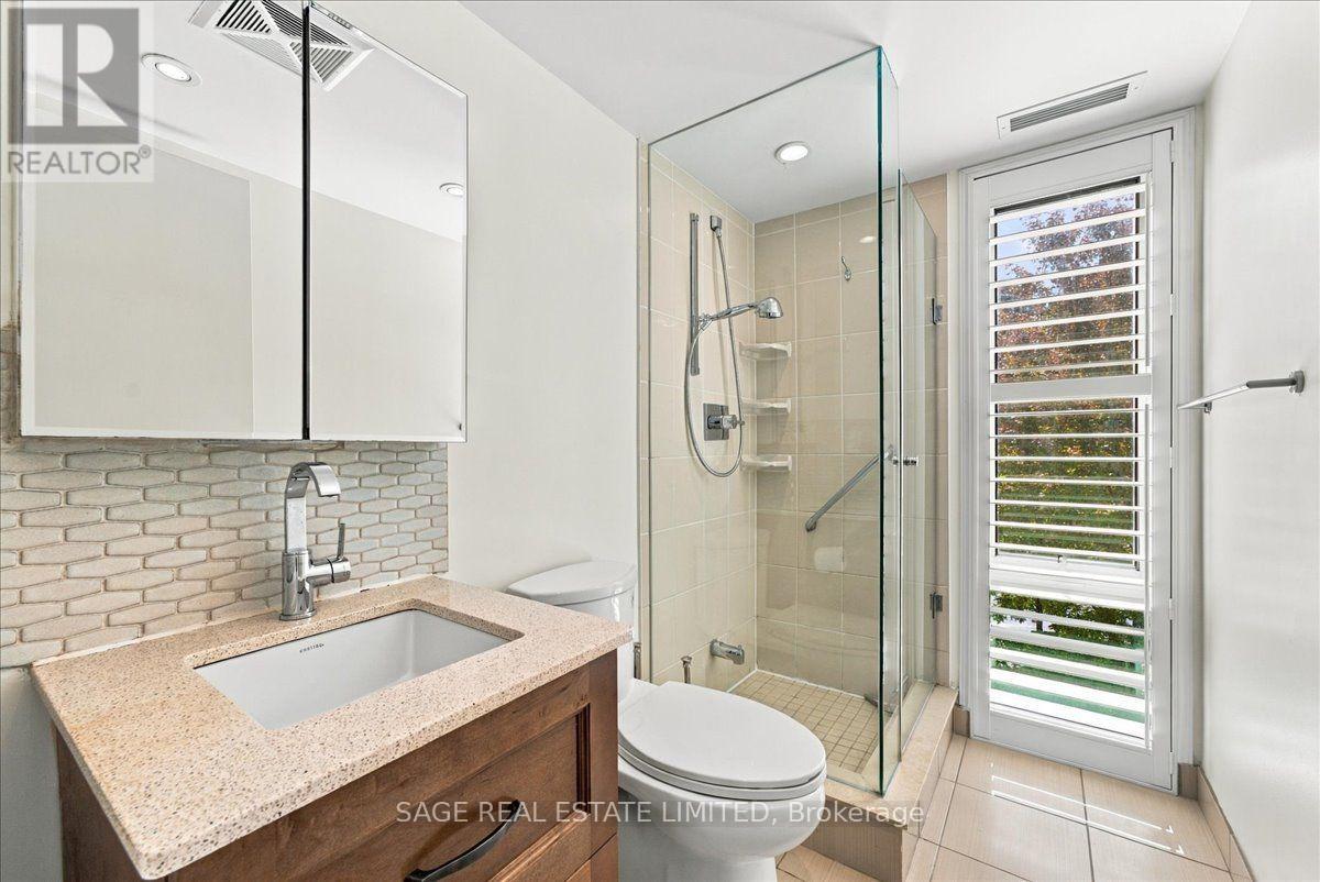 W204 - 565 Wilsom Avenue, Toronto (Clanton Park), Ontario  M3H 0C6 - Photo 20 - C13835214