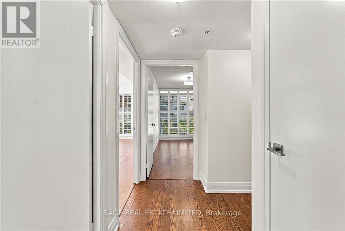 W204 - 565 Wilsom Avenue, Toronto (Clanton Park), Ontario  M3H 0C6 - Photo 21 - C13835214