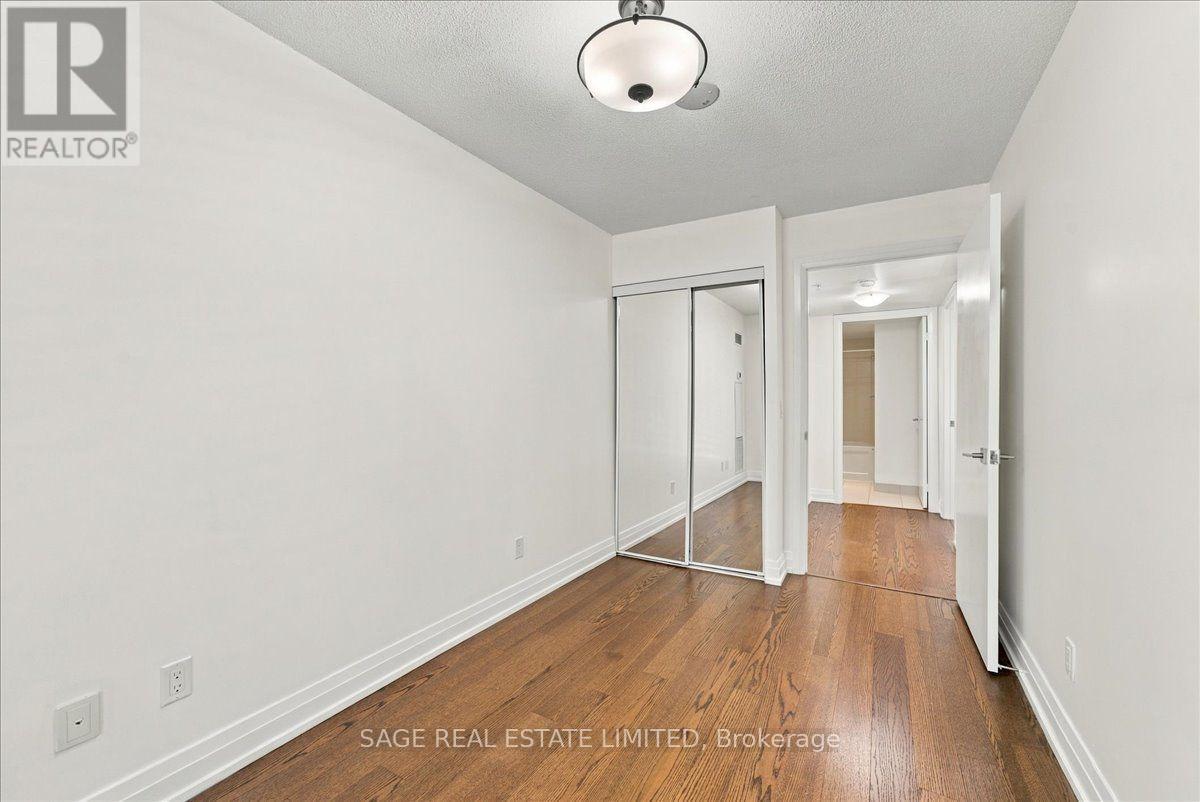 W204 - 565 Wilsom Avenue, Toronto (Clanton Park), Ontario  M3H 0C6 - Photo 23 - C13835214
