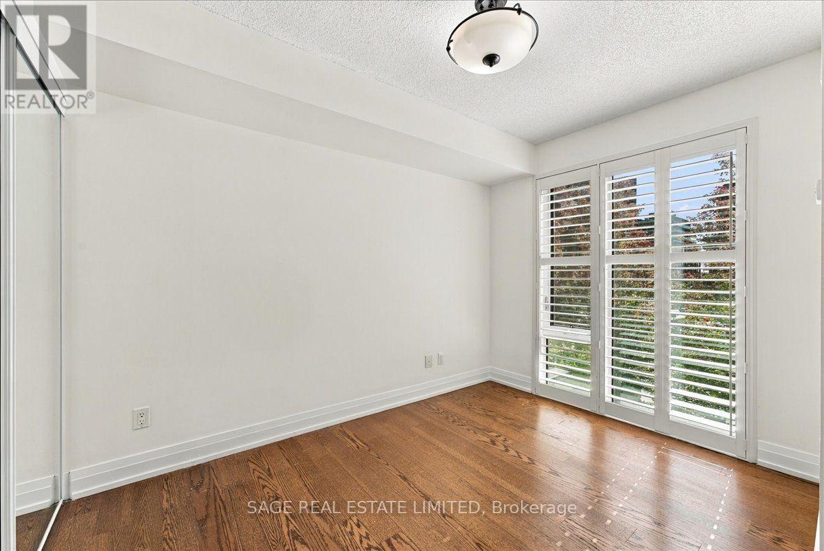 W204 - 565 Wilsom Avenue, Toronto (Clanton Park), Ontario  M3H 0C6 - Photo 25 - C13835214