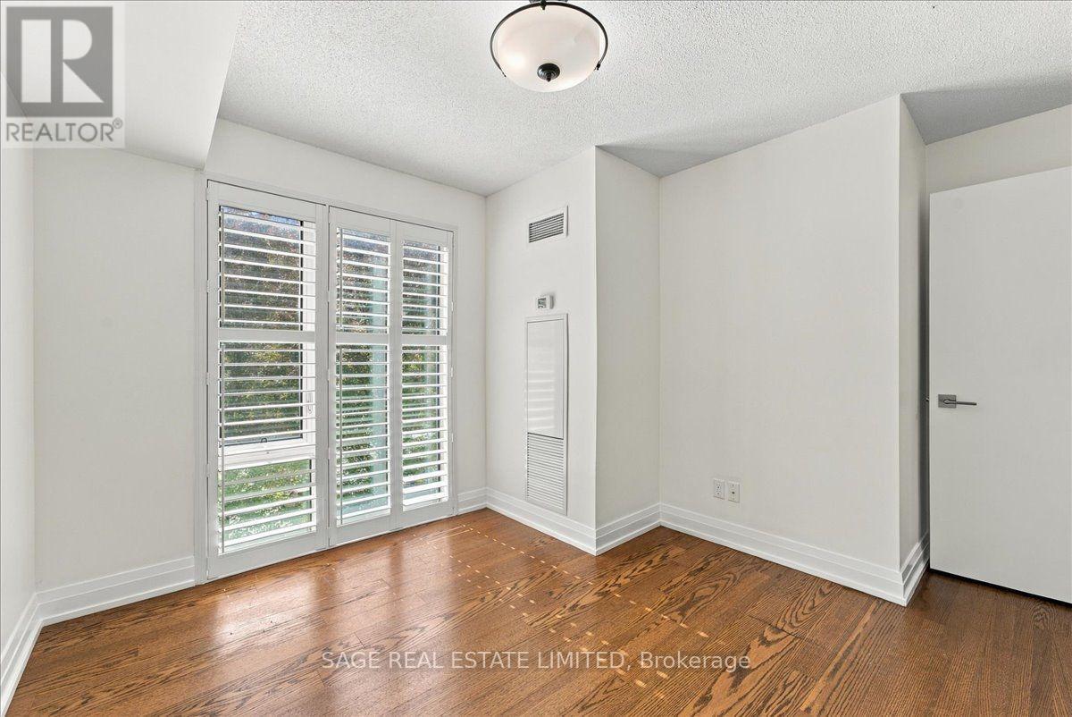 W204 - 565 Wilsom Avenue, Toronto (Clanton Park), Ontario  M3H 0C6 - Photo 26 - C13835214