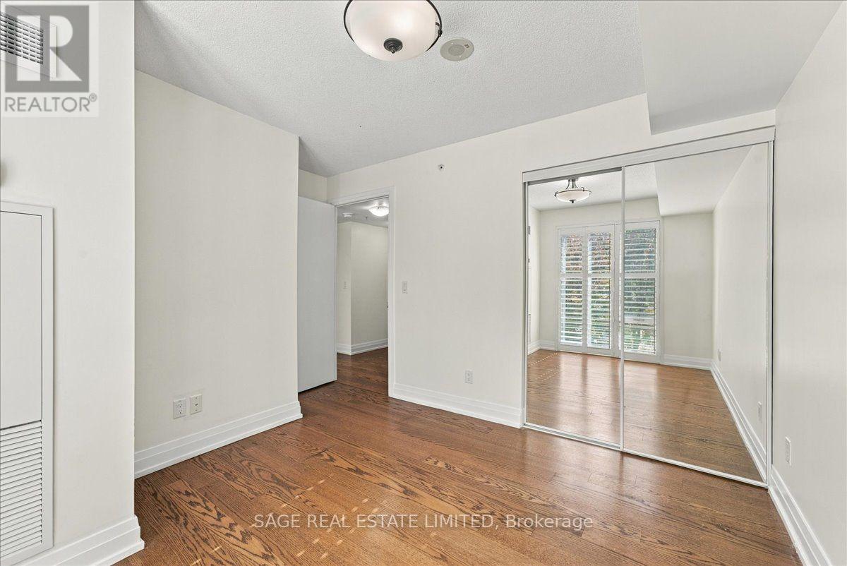 W204 - 565 Wilsom Avenue, Toronto (Clanton Park), Ontario  M3H 0C6 - Photo 27 - C13835214