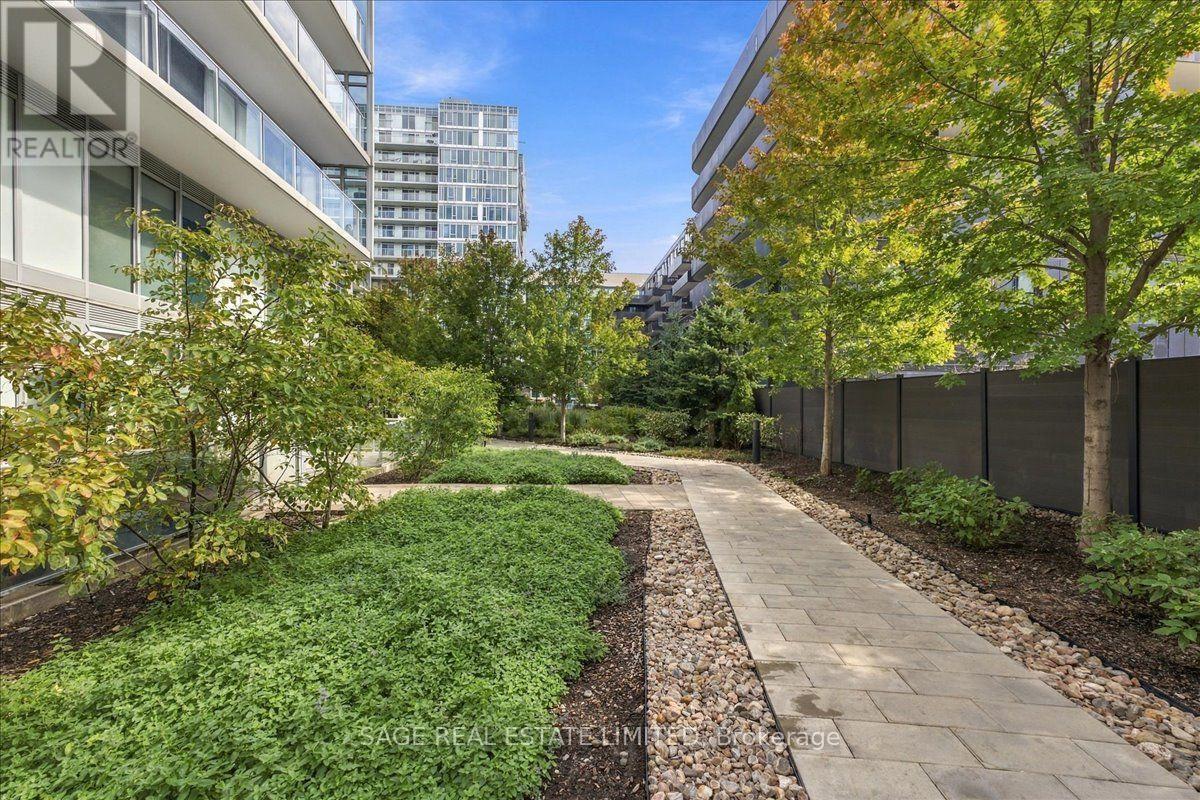 W204 - 565 Wilsom Avenue, Toronto (Clanton Park), Ontario  M3H 0C6 - Photo 35 - C13835214
