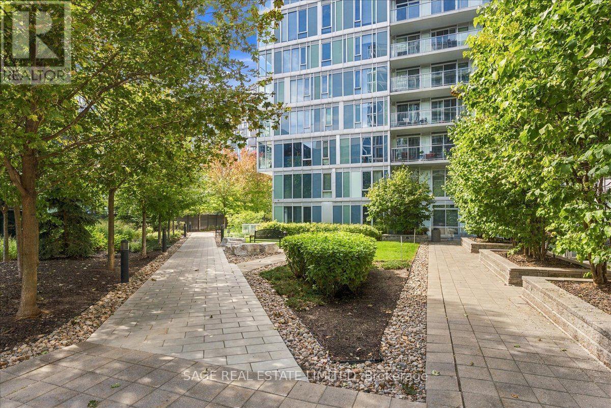 W204 - 565 Wilsom Avenue, Toronto (Clanton Park), Ontario  M3H 0C6 - Photo 38 - C13835214