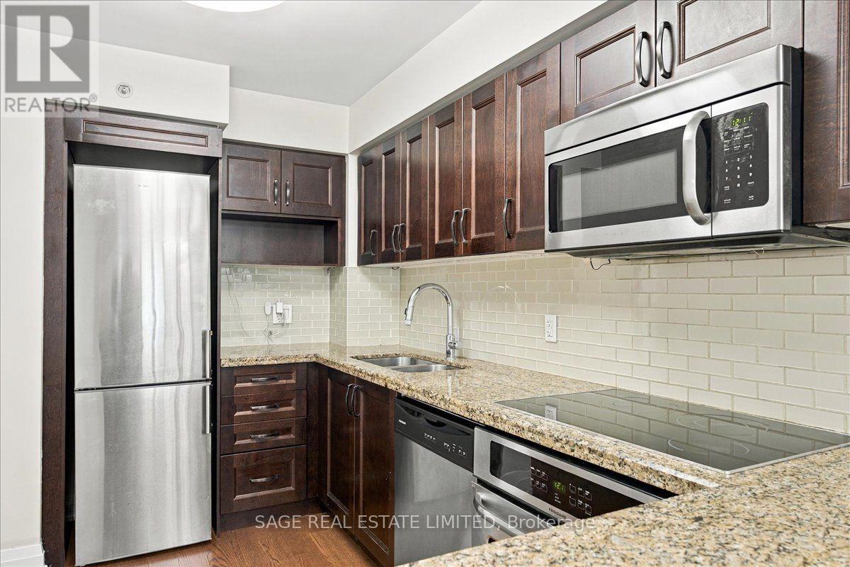 W204 - 565 Wilsom Avenue, Toronto (Clanton Park), Ontario  M3H 0C6 - Photo 9 - C13835214