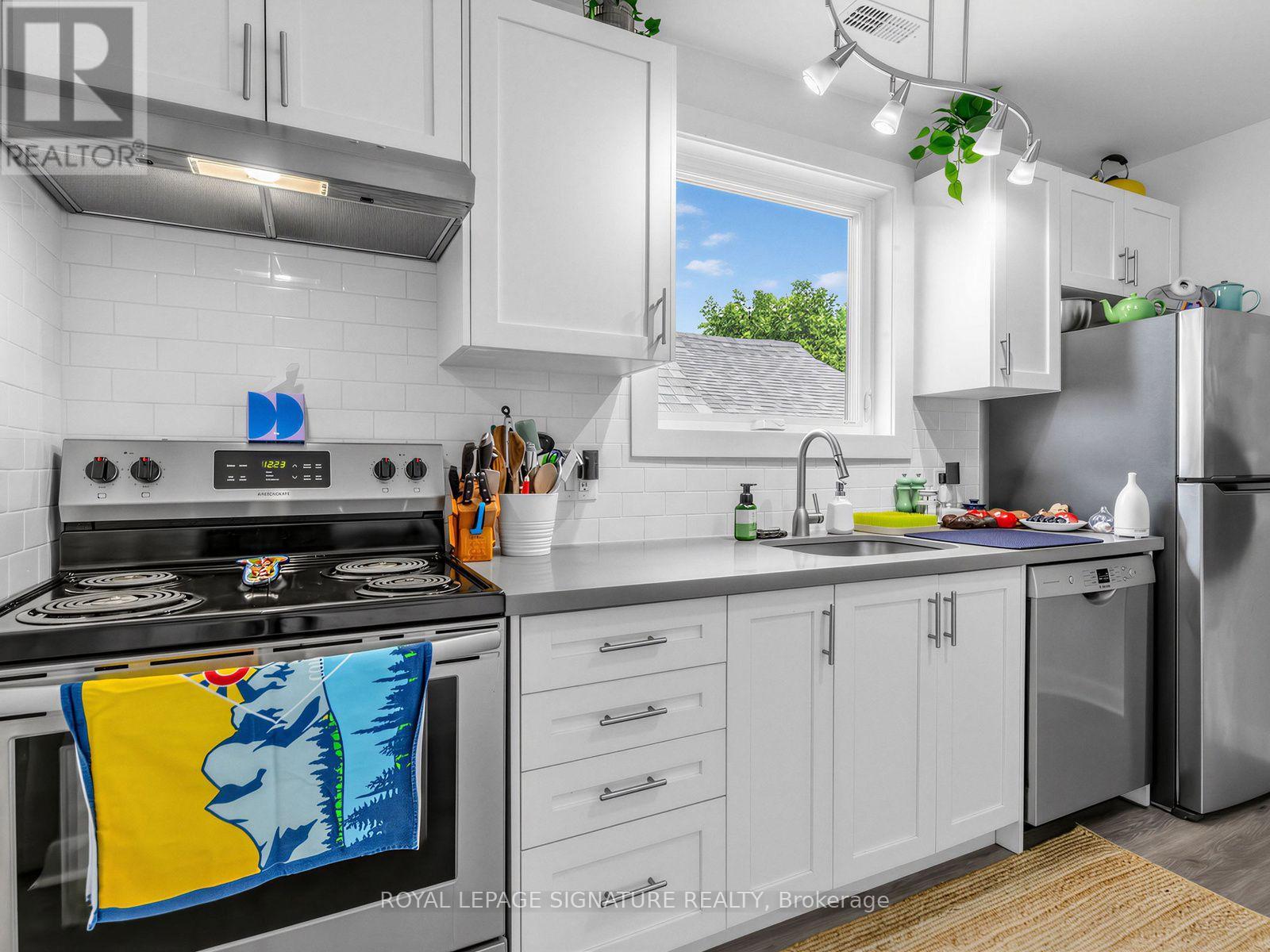 Upper - 277 Wychwood Avenue, Toronto (Humewood-Cedarvale), Ontario  M6C 2T6 - Photo 12 - C13835226