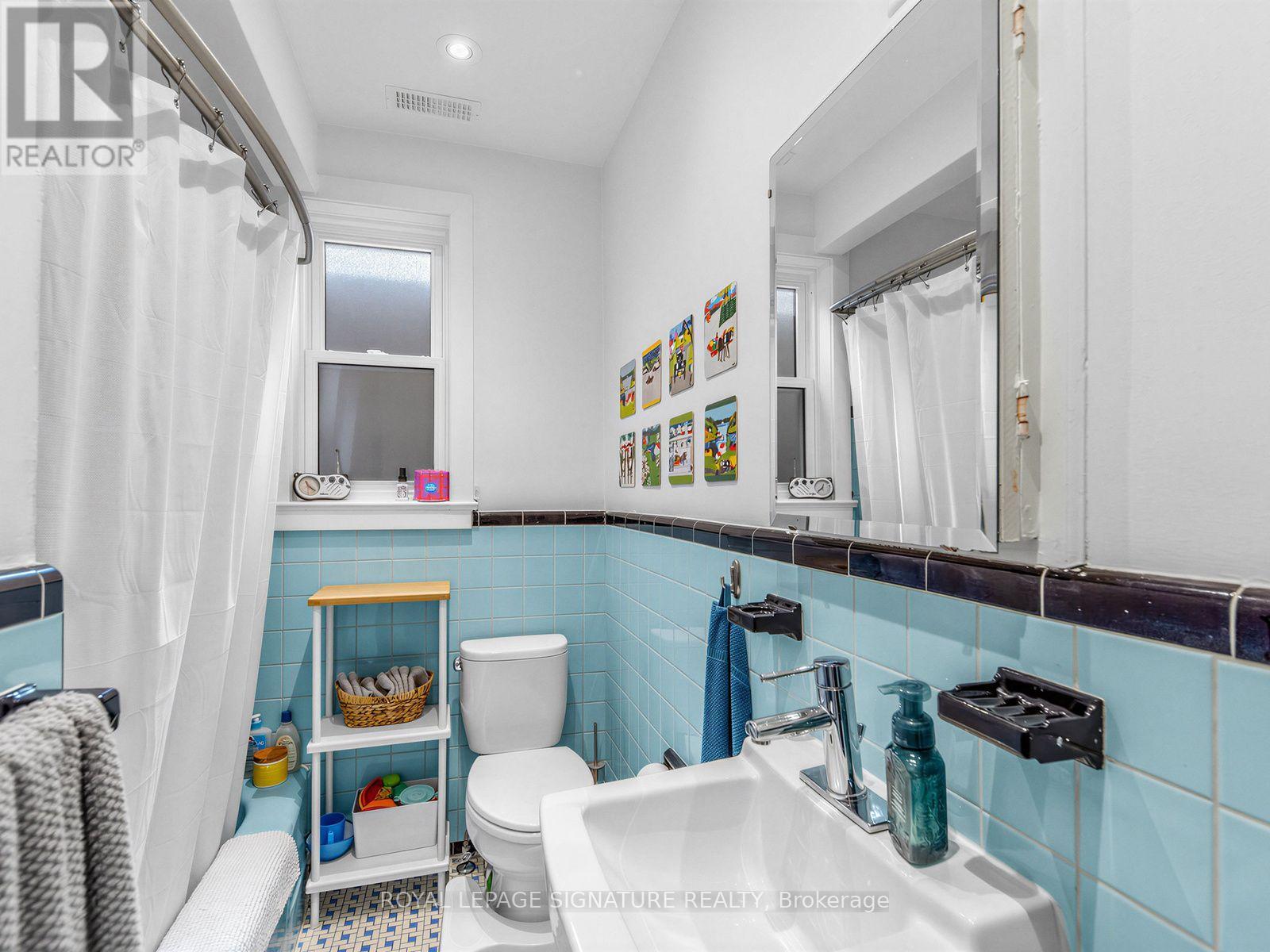 Upper - 277 Wychwood Avenue, Toronto (Humewood-Cedarvale), Ontario  M6C 2T6 - Photo 14 - C13835226