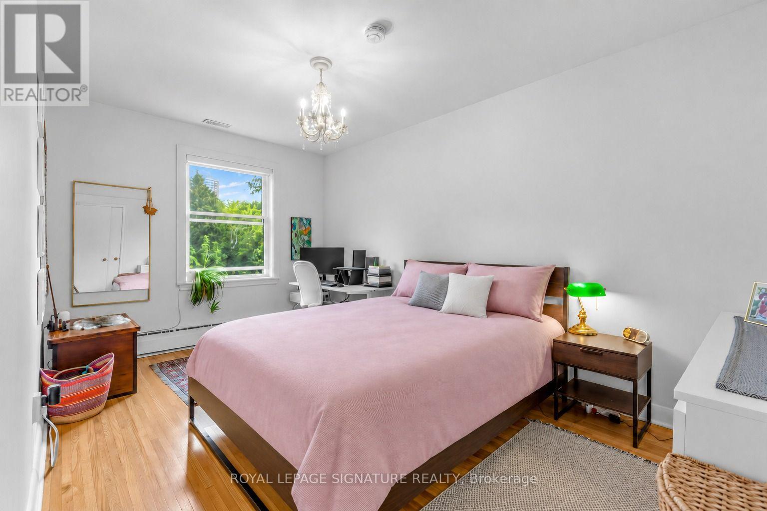 Upper - 277 Wychwood Avenue, Toronto (Humewood-Cedarvale), Ontario  M6C 2T6 - Photo 15 - C13835226