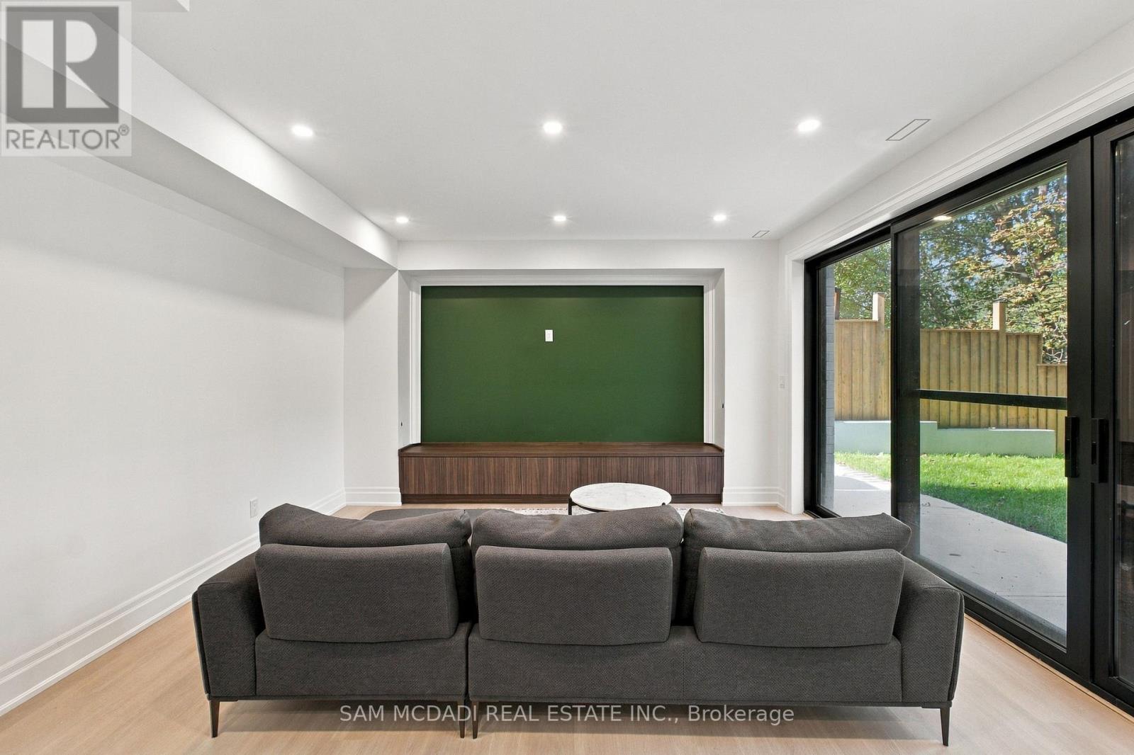 6 North Hills Terrace, Toronto (Banbury-Don Mills), Ontario  M3C 1M6 - Photo 38 - C13834432