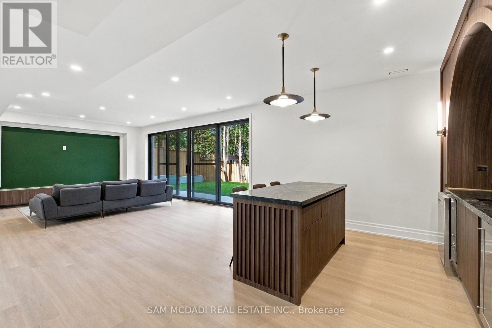 6 North Hills Terrace, Toronto (Banbury-Don Mills), Ontario  M3C 1M6 - Photo 37 - C13834432