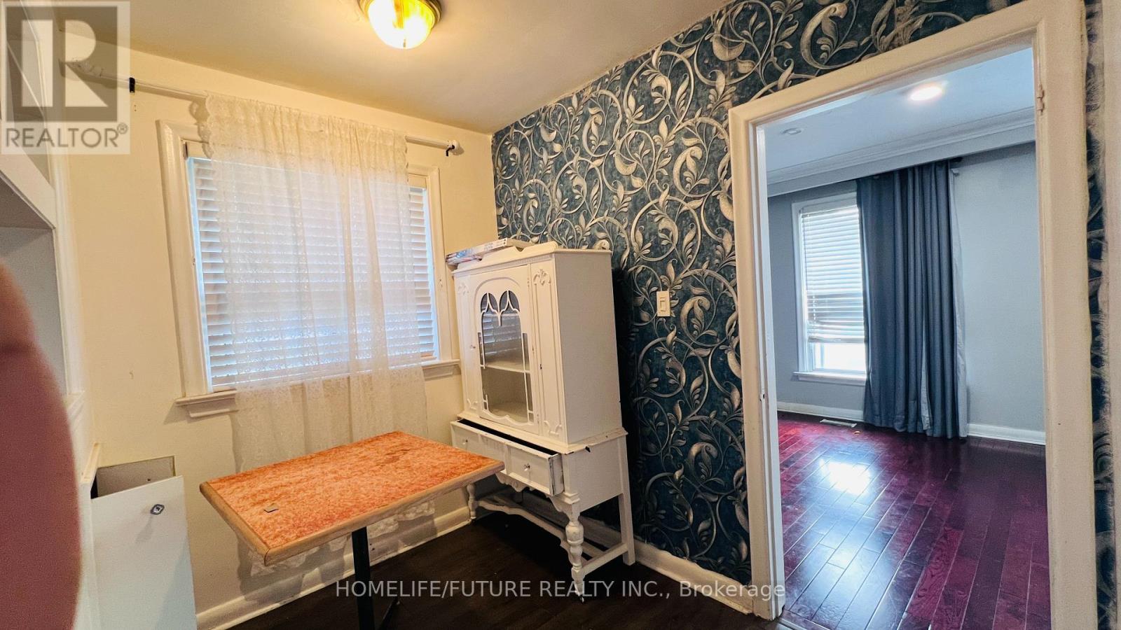 Main - 7 Perivale Crescent, Toronto, Ontario  M1J 2B9 - Photo 5 - E13835072