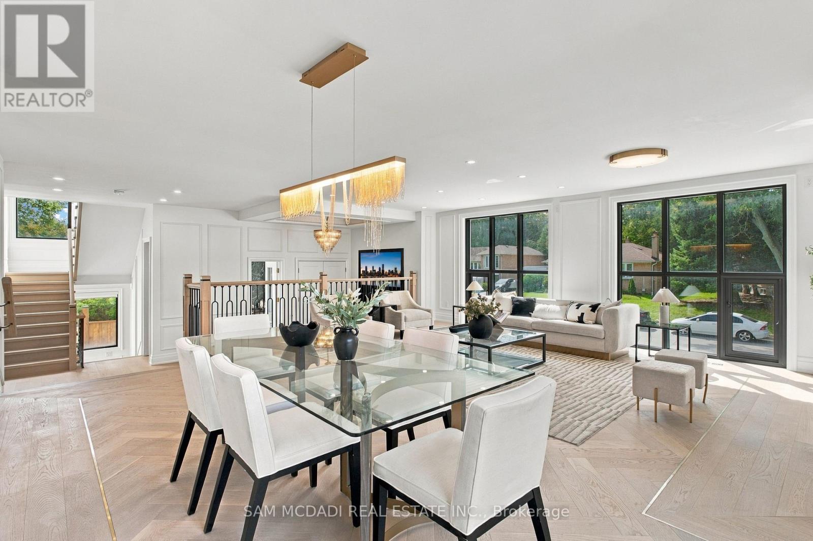 6 North Hills Terrace, Toronto (Banbury-Don Mills), Ontario  M3C 1M6 - Photo 8 - C13834432