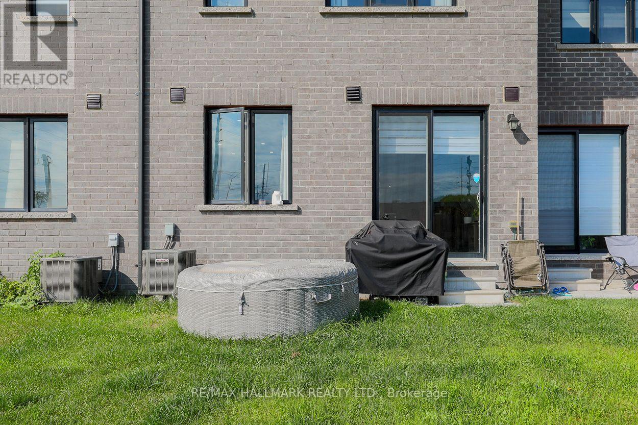 1090 Lockie Drive, Oshawa, Ontario  L1L 0R9 - Photo 20 - E13835094