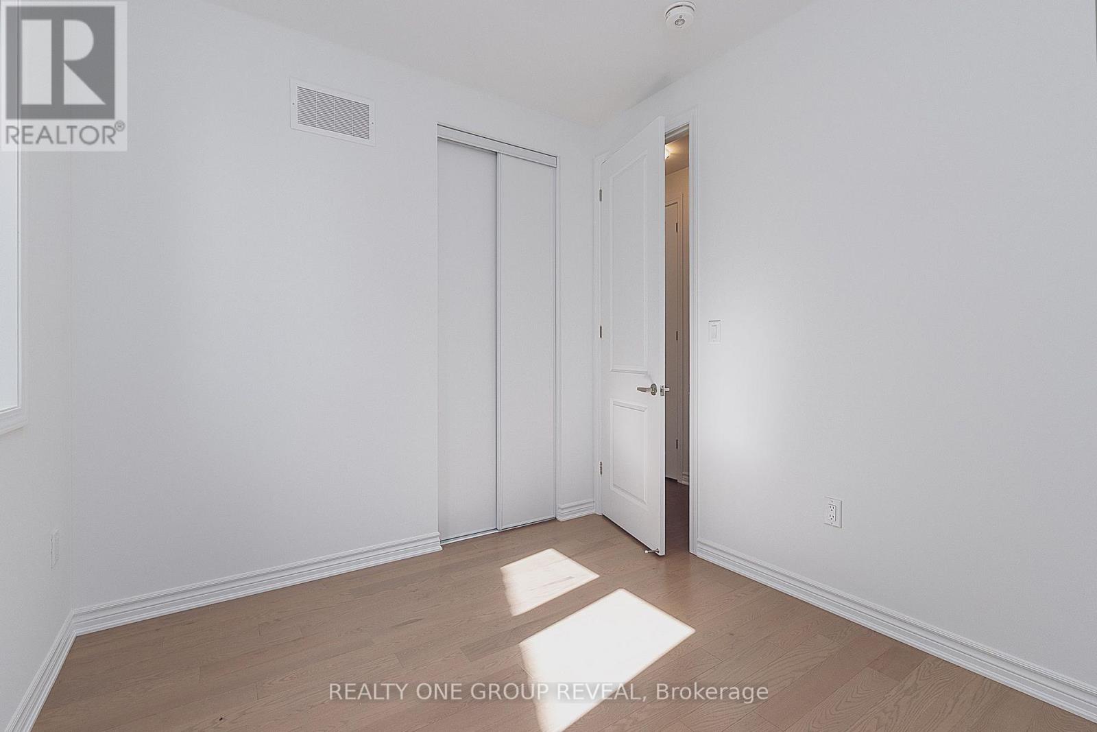 3418 Deepglad Path, Pickering, Ontario  L1X 0J2 - Photo 18 - E13835232