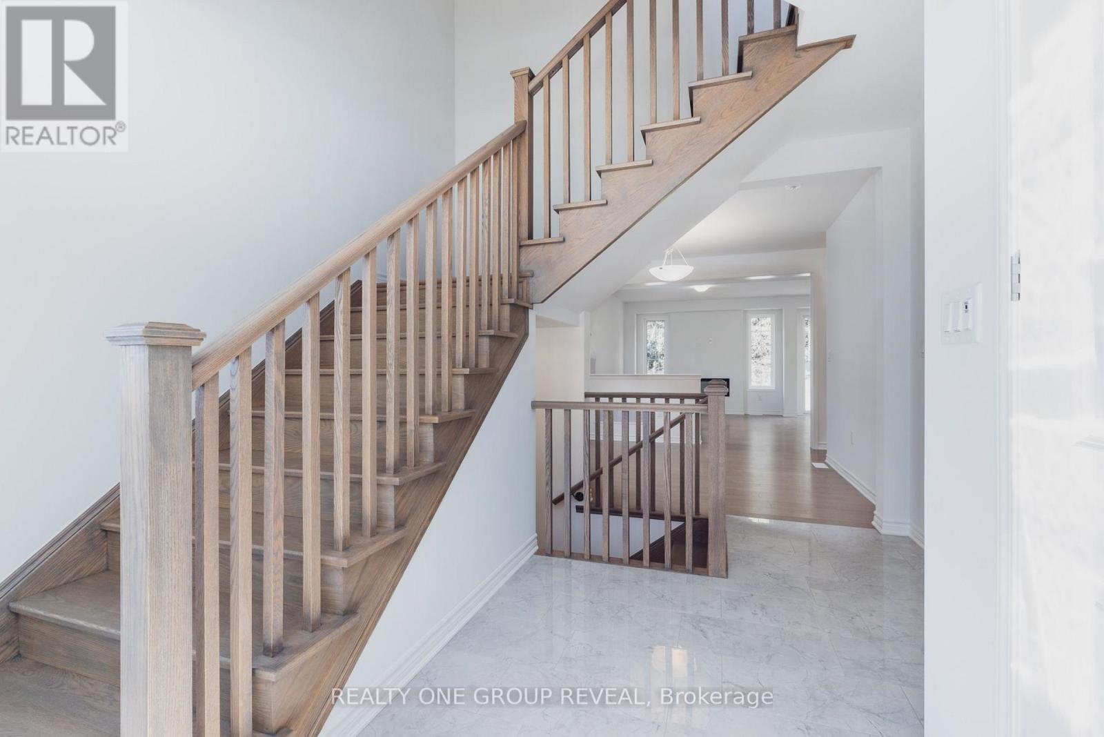 3418 Deepglad Path, Pickering, Ontario  L1X 0J2 - Photo 4 - E13835232