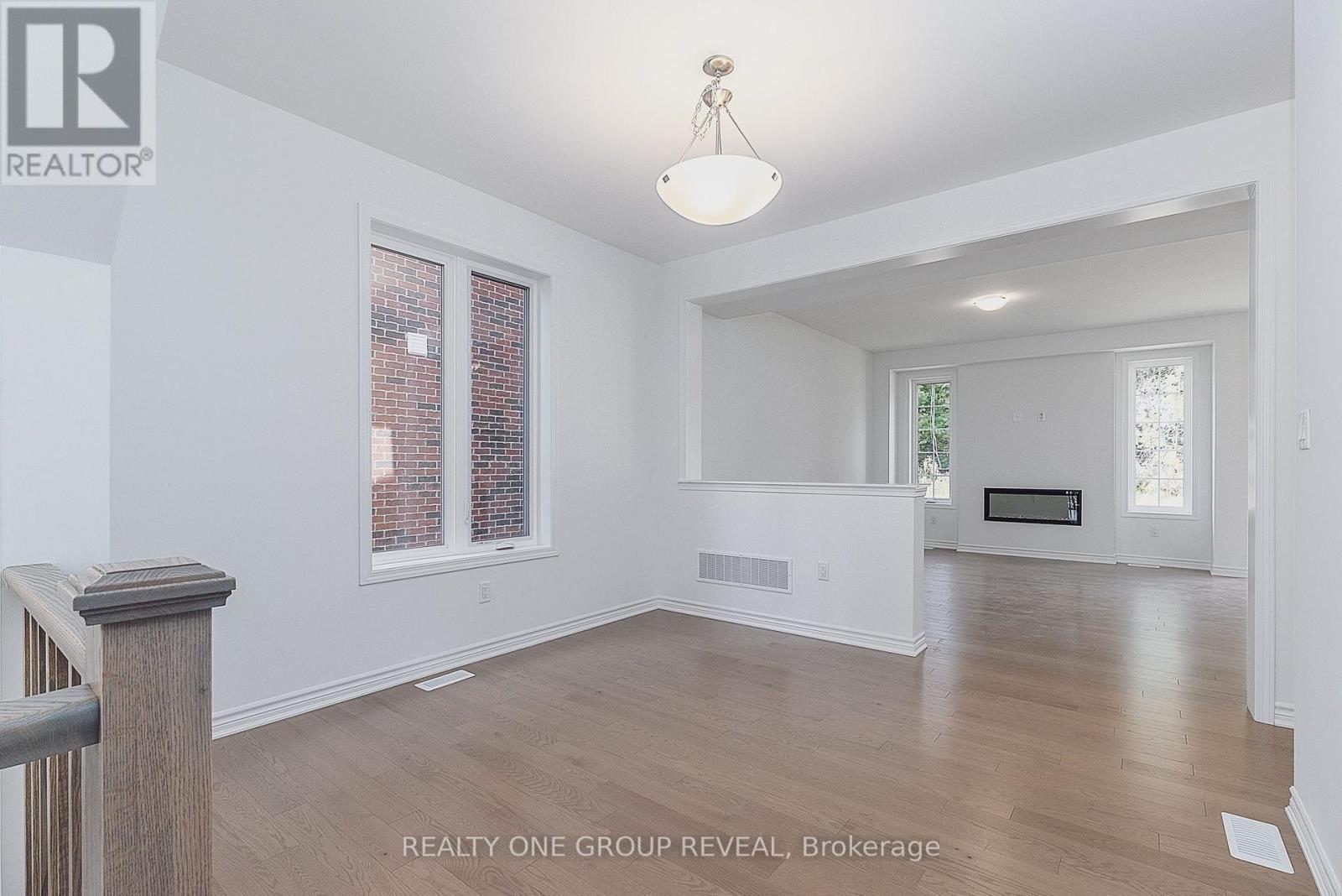 3418 Deepglad Path, Pickering, Ontario  L1X 0J2 - Photo 6 - E13835232