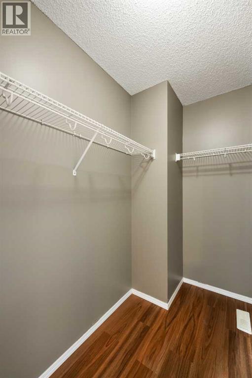 241 Elgin Gardens SE